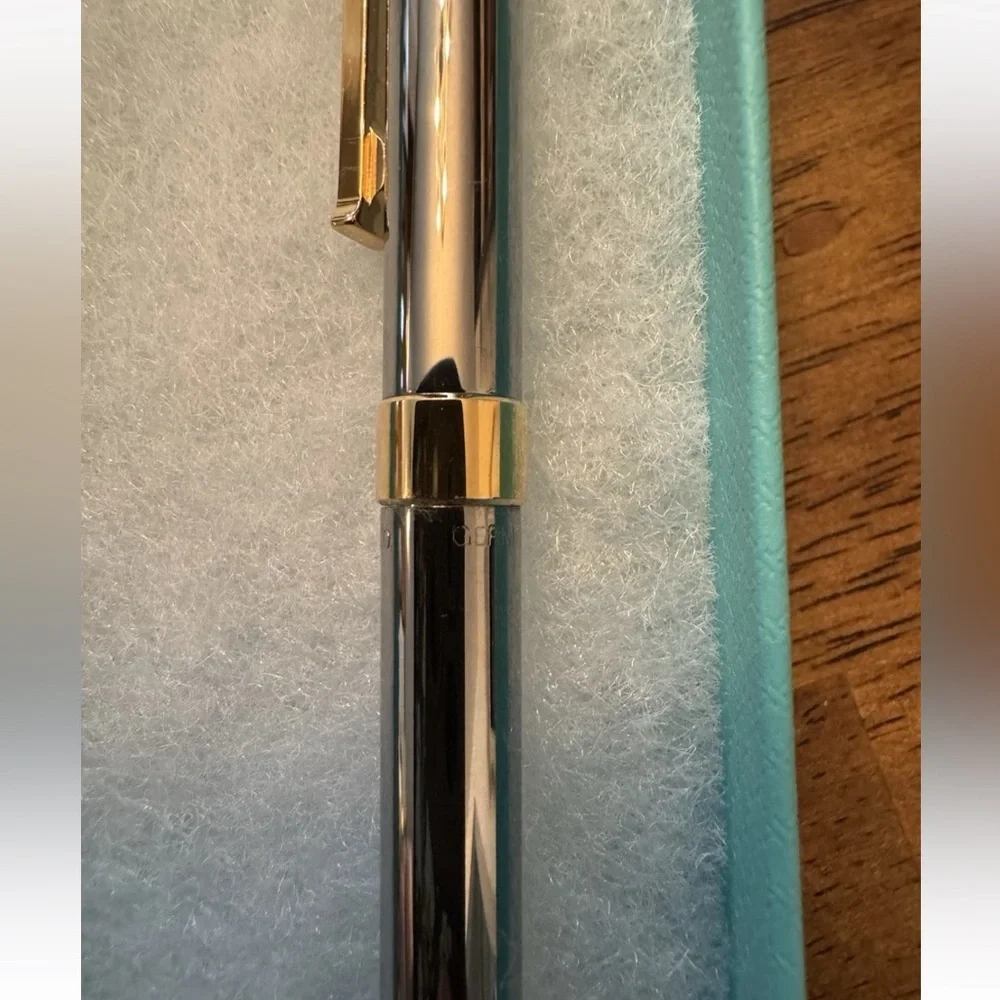 TIFFANY & CO. T Clip Ballpoint Pen Silver / Gold Tone In Original Box Germany - Picture 5 of 8